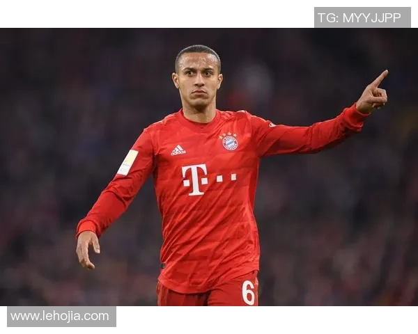 足球明星中谁是最强的传奇球员探讨与比较分析 足球明星中谁是最强的传奇球员探讨与比较分析