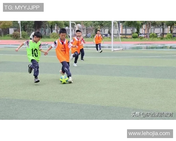 足球明星与孩子们的温馨瞬间展现梦想与激情的完美结合 足球明星与孩子们的温馨瞬间展现梦想与激情的完美结合