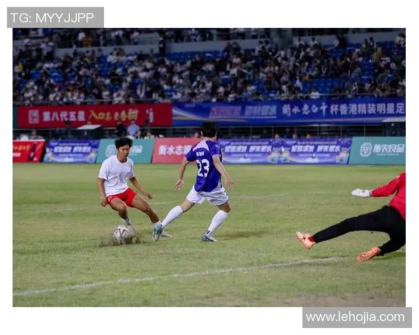 足球明星精彩出场瞬间展示图集带你领略绿茵场上的风采与激情 足球明星精彩出场瞬间展示图集带你领略绿茵场上的风采与激情